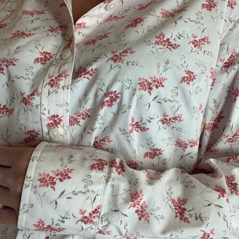 L.L. Bean light pink wildflower pattern button down - Picture 4 of 7